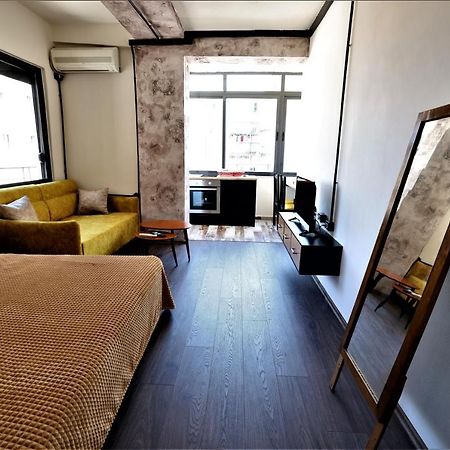 Stylish 1-Bedroom In Tirana #2 Exterior photo