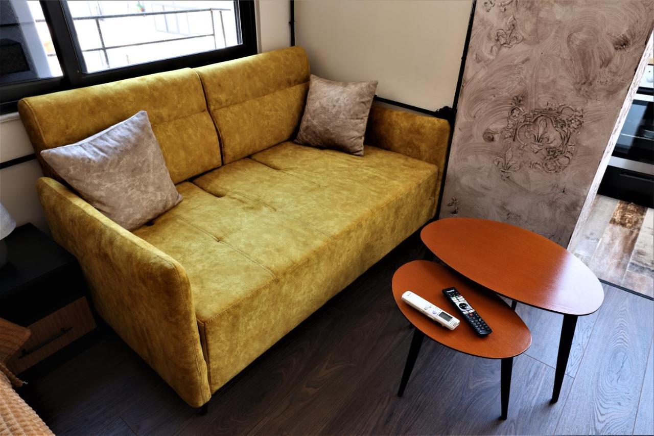 Stylish 1-Bedroom In Tirana #2 Exterior photo