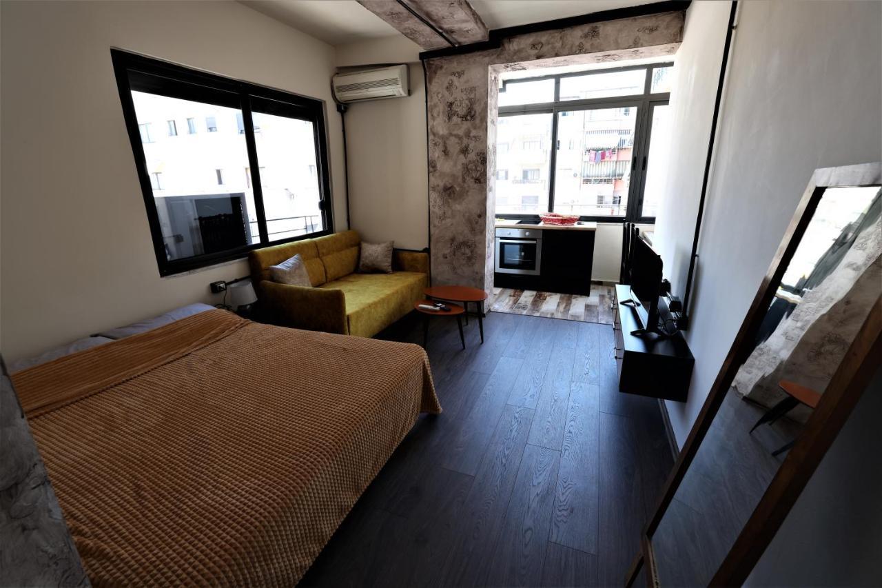 Stylish 1-Bedroom In Tirana #2 Exterior photo